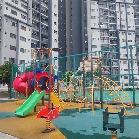 Rf Homestay Nilai Dış mekan fotoğraf