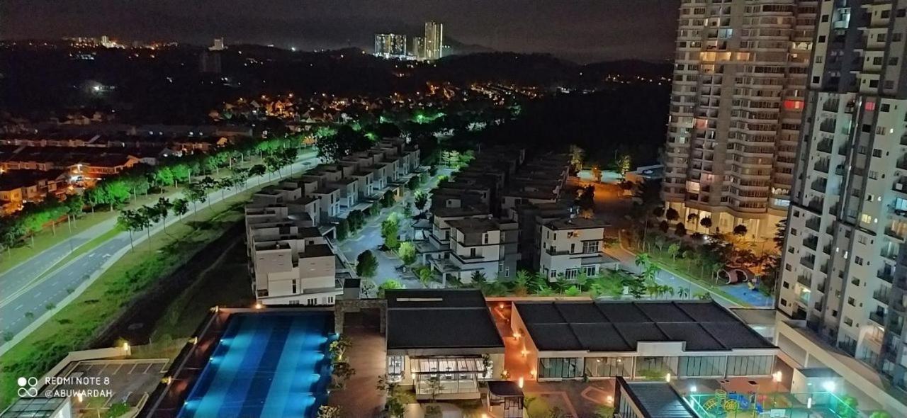 Rf Homestay Nilai Dış mekan fotoğraf